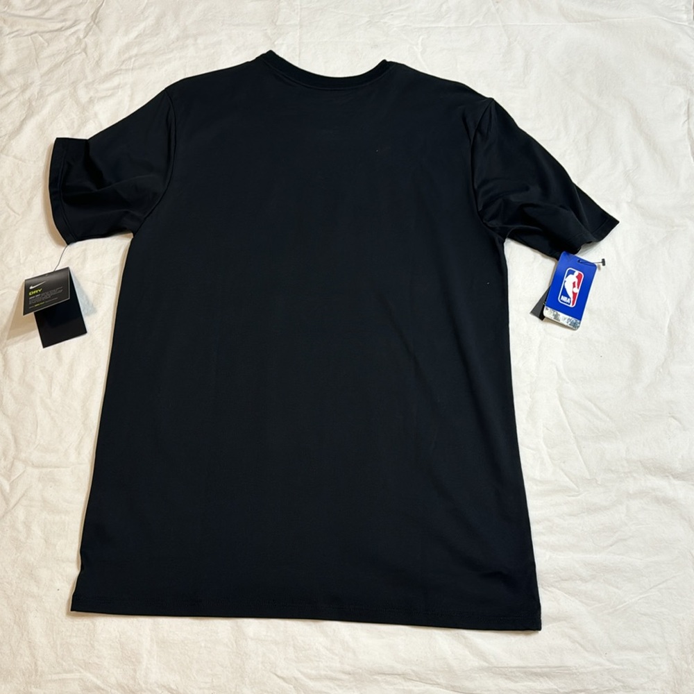 Nike - Picture 2 of 2